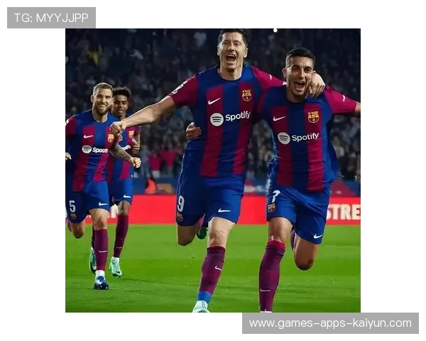 皇家社会高速推进逐步破解对方禁区外结构 皇家社会高速推进逐步破解对方禁区外结构