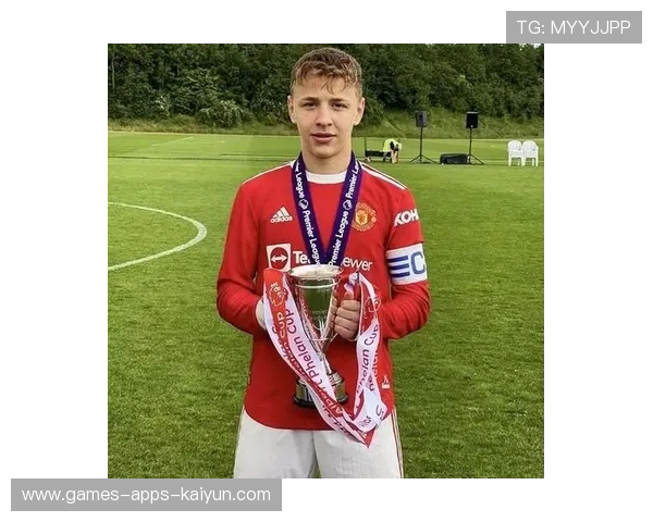 曼联青训小将加布里埃尔15岁创历史,闪耀足总杯 曼联青训小将加布里埃尔15岁创历史,闪耀足总杯